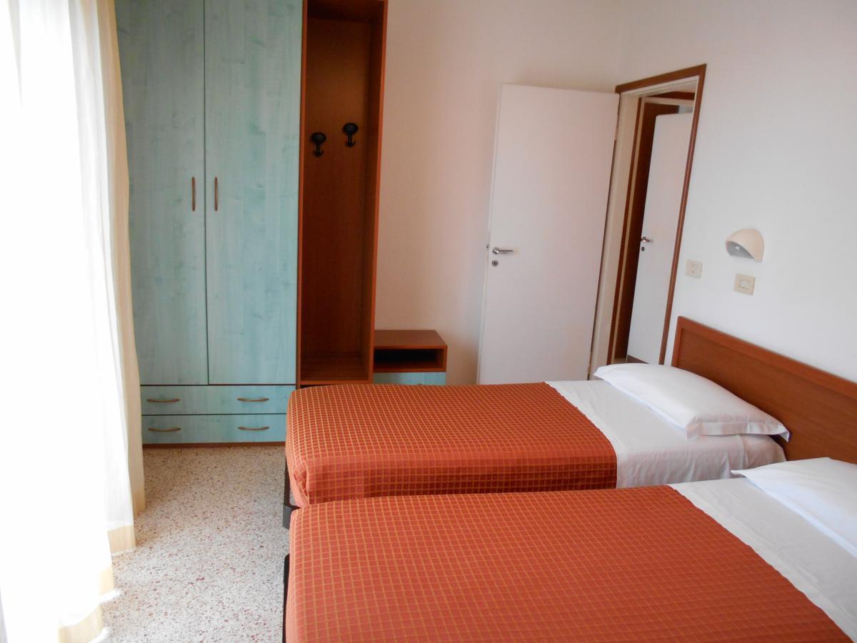 Hotel Sayonara ミラノ・マリッティマ エクステリア 写真