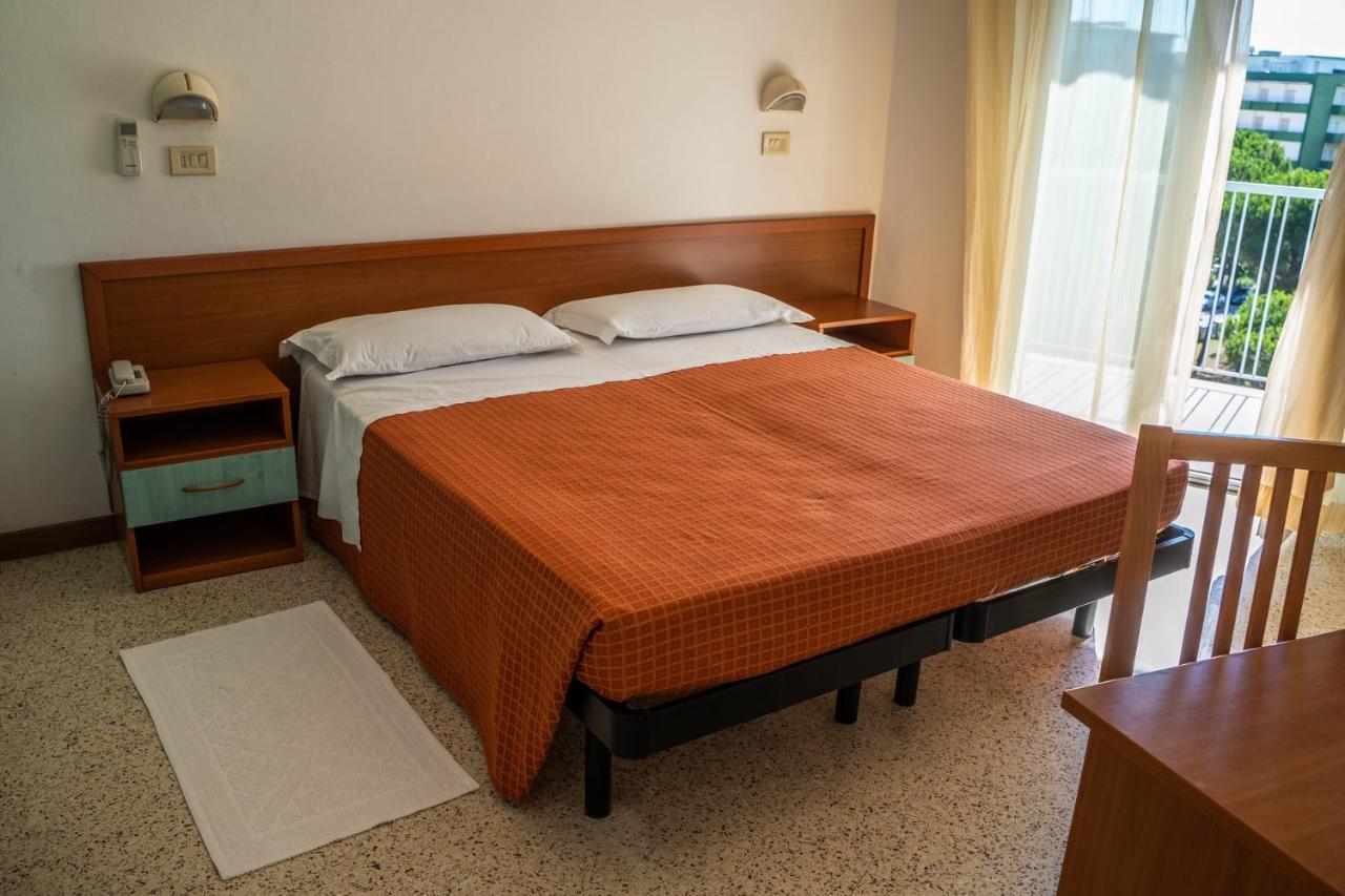 Hotel Sayonara ミラノ・マリッティマ エクステリア 写真